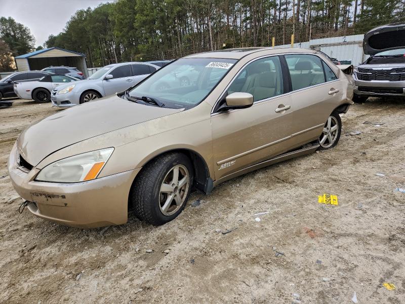 HONDA ACCORD EX 2004 with VIN 1HGCM55684A017688 - Photo from auction