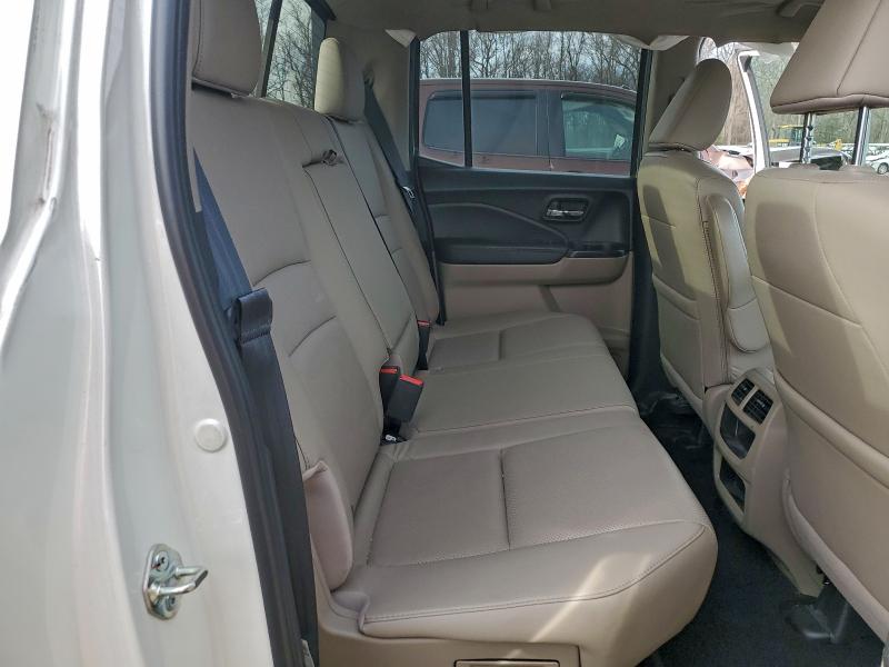 Photo 10 from auction – 2019 HONDA RIDGELINE with VIN 5FPYK3F57KB017861