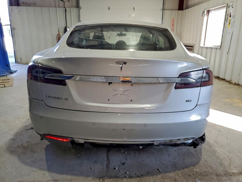 Photo 6 from auction – 2014 TESLA MODEL S with VIN 5YJSA1S18EFP33231