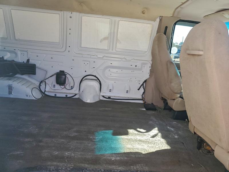 Photo 11 from auction – 2000 FORD ECONOLINE with VIN 1FTSE34SXYHA79942