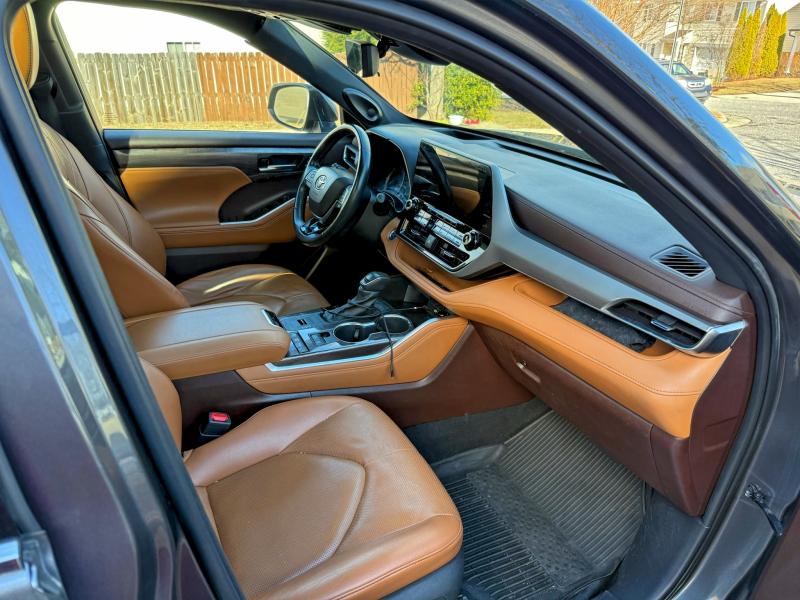 Photo 5 from auction – 2021 TOYOTA HIGHLANDER with VIN 5TDEBRCH1MS032013