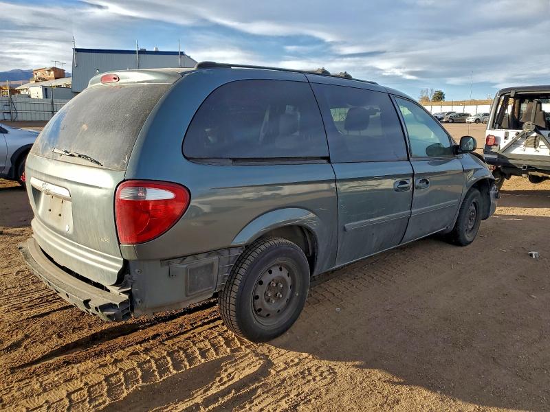 Photo 3 from auction – 2005 CHRYSLER TOWN & COU with VIN 2C4GP44R15R209366
