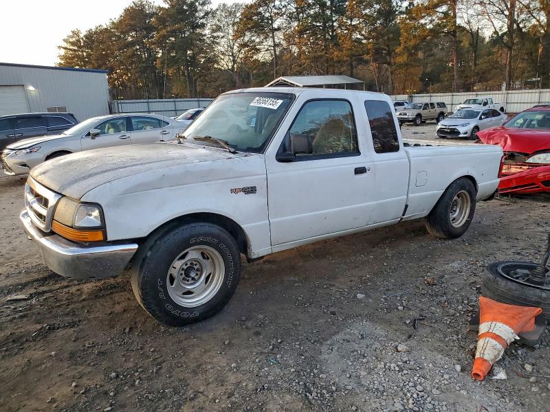 FORD RANGER SUP 2000 مع رقم تعريف المركبة 1FTYR14V1YPC09545 - صورة من المزاد