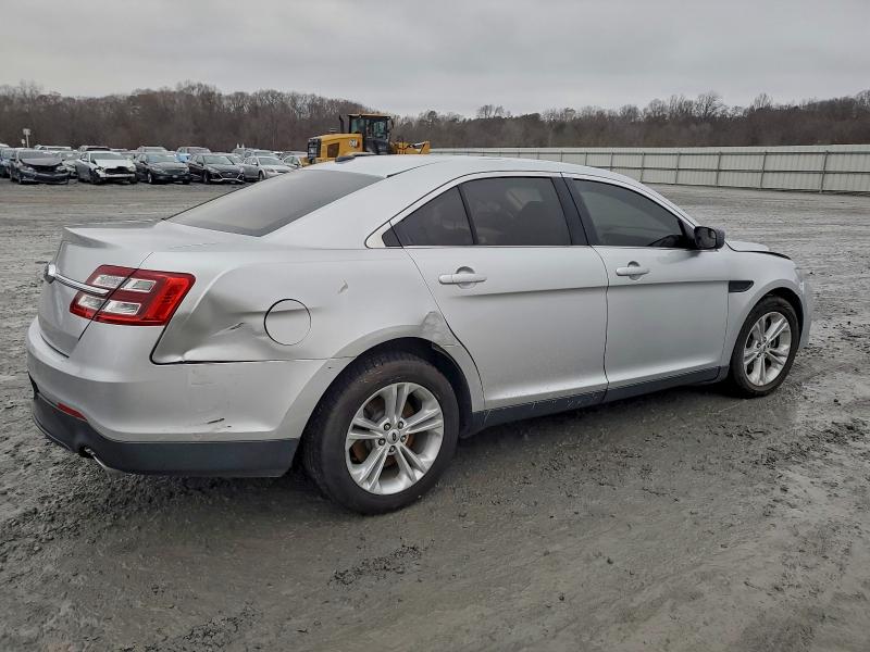Photo 3 from auction – 2018 FORD TAURUS SE with VIN 1FAHP2D83JG103728