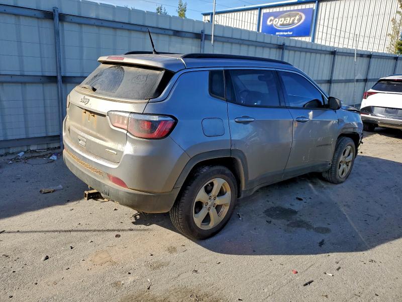 Photo 3 from auction – 2017 JEEP COMPASS with VIN 3C4NJDBB3HT680192