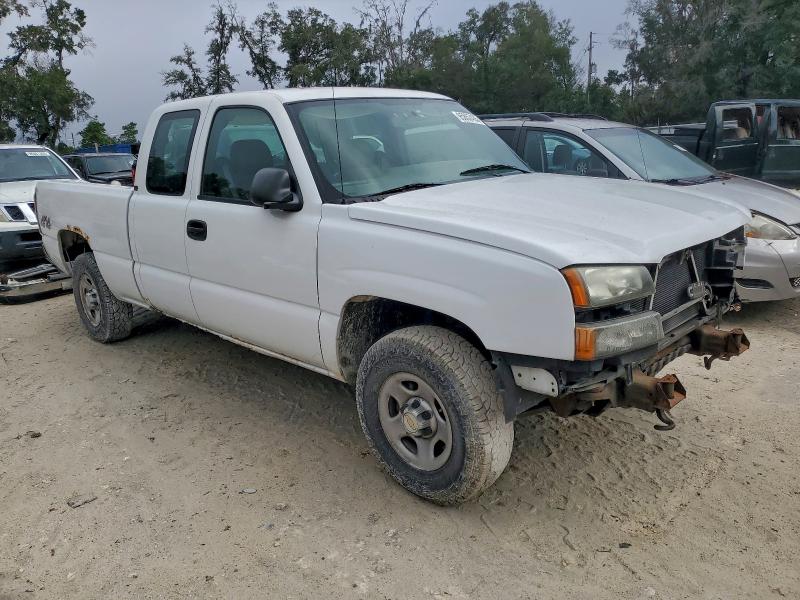 Фото 4 с аукциона – 2004 CHEVROLET SILVERADO с VIN 2GCEK19V041112604