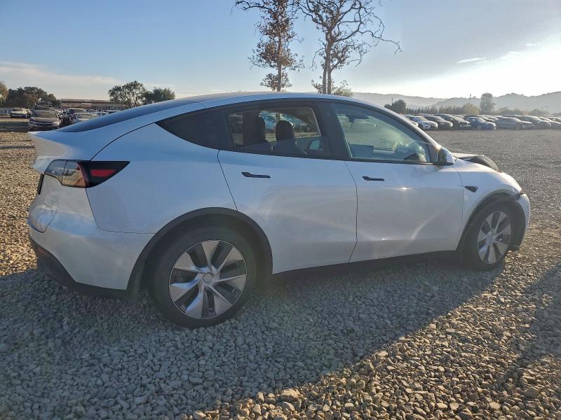 Photo 3 from auction – 2022 TESLA MODEL Y with VIN 7SAYGDEE2NF426519
