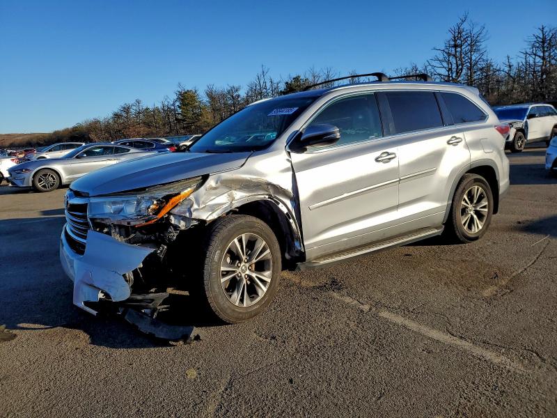 TOYOTA HIGHLANDER 2016 with VIN 5TDJKRFH5GS315349 - Photo from auction