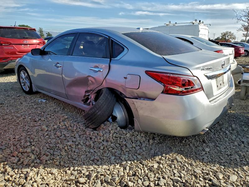 Photo 2 from auction – 2013 NISSAN ALTIMA 2.5 with VIN 1N4AL3AP5DN527832