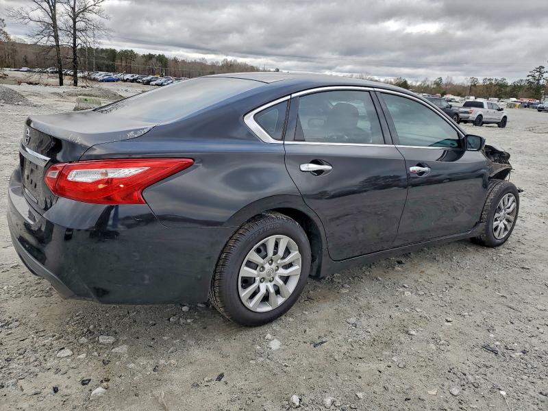 Photo 3 from auction – 2016 NISSAN ALTIMA 2.5 with VIN 1N4AL3AP4GN372016