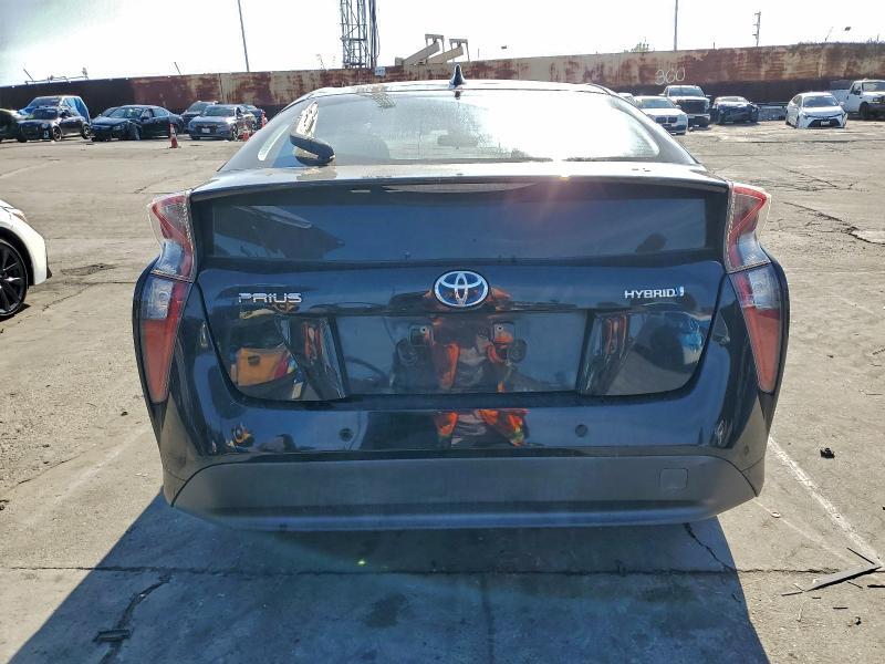 Photo 6 from auction – 2017 TOYOTA PRIUS with VIN JTDKARFU5H3043893