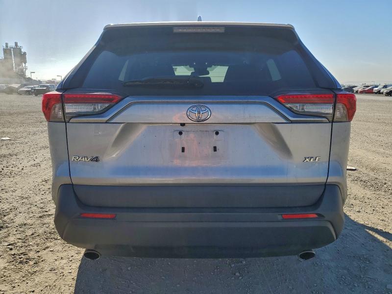 Photo 6 from auction – 2024 TOYOTA RAV4 XLE with VIN 2T3W1RFV4RW302866
