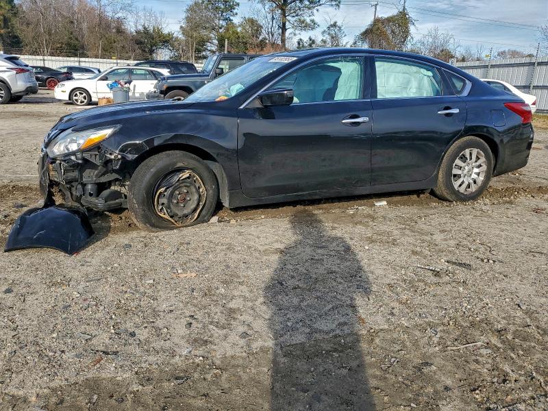 NISSAN ALTIMA 2.5 2018 with VIN 1N4AL3AP5JC200211 - Photo from auction