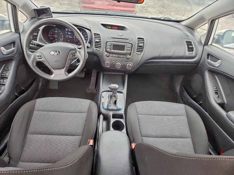 Photo 8 from auction – 2017 KIA FORTE LX with VIN KNAFK5A87H5707792