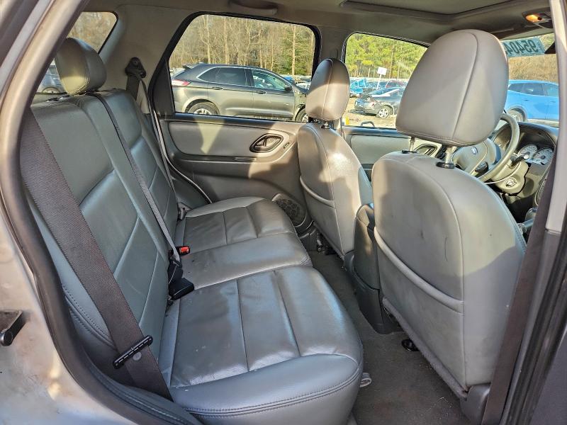 Photo 11 from auction – 2005 FORD ESCAPE XLT with VIN 1FMYU93165KA34855