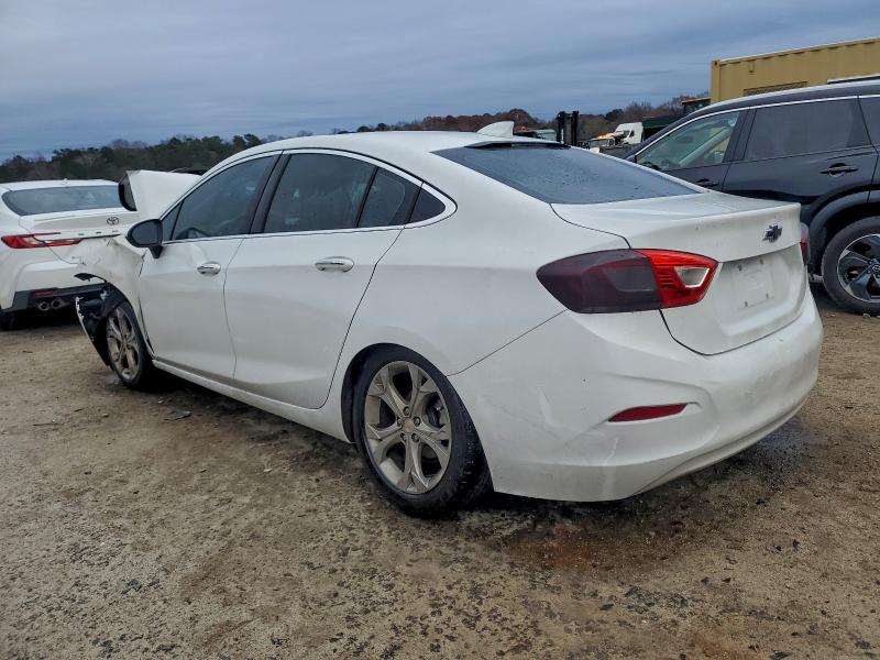 Photo 2 from auction – 2017 CHEVROLET CRUZE with VIN 1G1BF5SM3H7104210