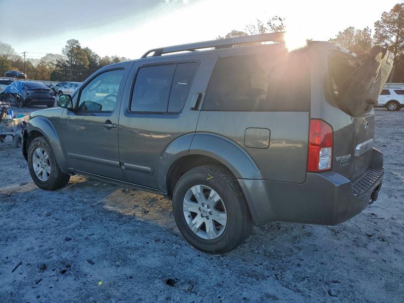 Photo 2 from auction – 2005 NISSAN PATHFINDER with VIN 5N1AR18U65C784466