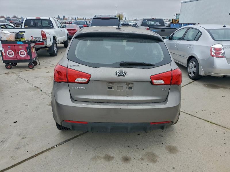 Photo 6 from auction – 2012 KIA FORTE EX with VIN KNAFU5A26C5546897