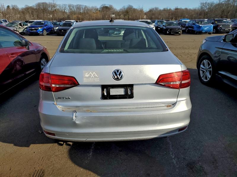 Photo 6 from auction – 2015 VOLKSWAGEN JETTA BASE with VIN 3VW1K7AJ5FM347826
