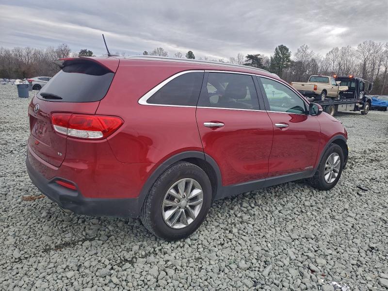 Photo 3 from auction – 2016 KIA SORENTO LX with VIN 5XYPGDA53GG158719