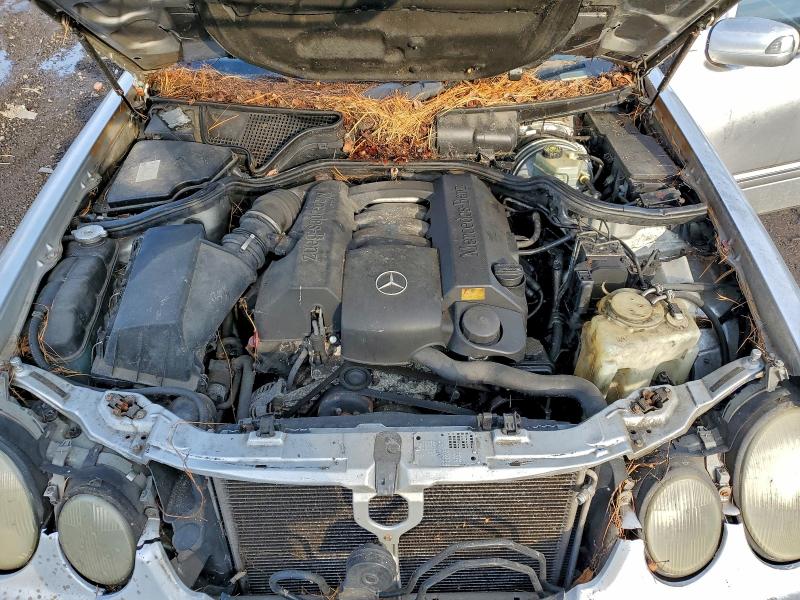 Photo 11 from auction – 2001 MERCEDES-BENZ E 320 with VIN WDBJF65J91B316606