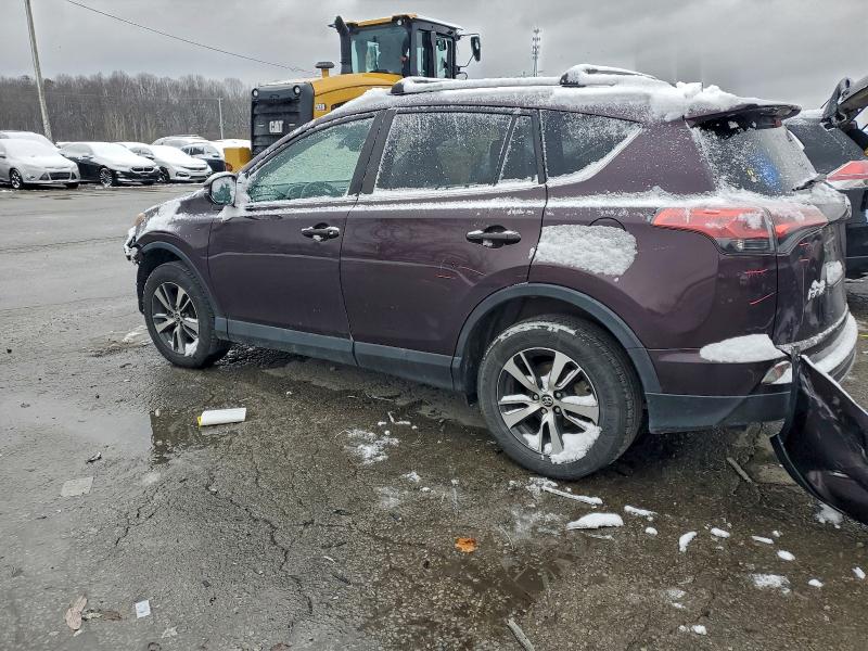Photo 2 from auction – 2018 TOYOTA RAV4 ADVEN with VIN 2T3RFREV9JW730775