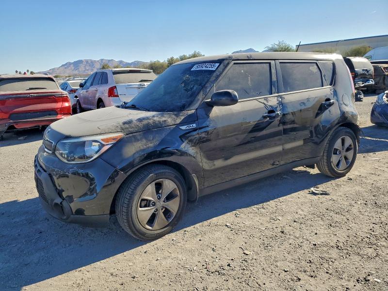 KIA SOUL 2015 with VIN KNDJN2A25F7233258 - Photo from auction