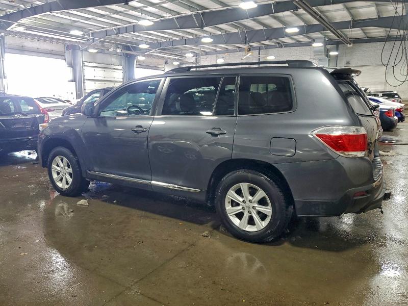 Photo 2 from auction – 2013 TOYOTA HIGHLANDER with VIN 5TDBK3EH5DS277524