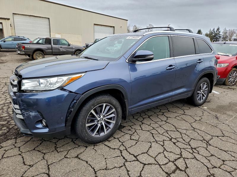 TOYOTA HIGHLANDER 2018 z numerem VIN 5TDJZRFH9JS492067 - Zdjęcie z aukcji