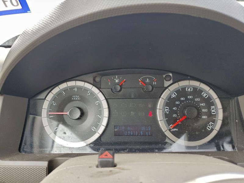 Photo 9 from auction – 2008 FORD ESCAPE with VIN 1FMCU031X8KB09843