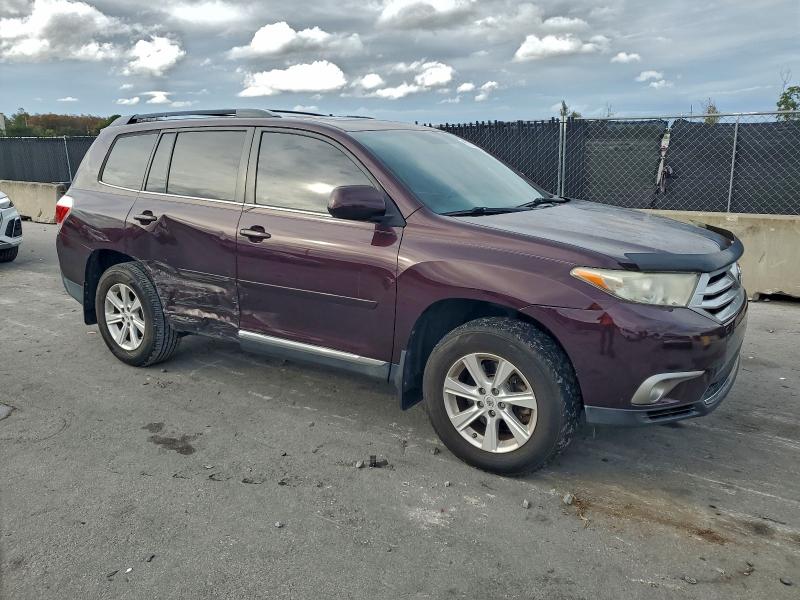 Photo 4 from auction – 2012 TOYOTA HIGHLANDER with VIN 5TDZK3EH9CS070213