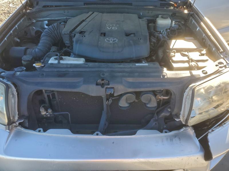 Photo 12 from auction – 2006 TOYOTA 4RUNNER SR with VIN JTEZU14R968065591
