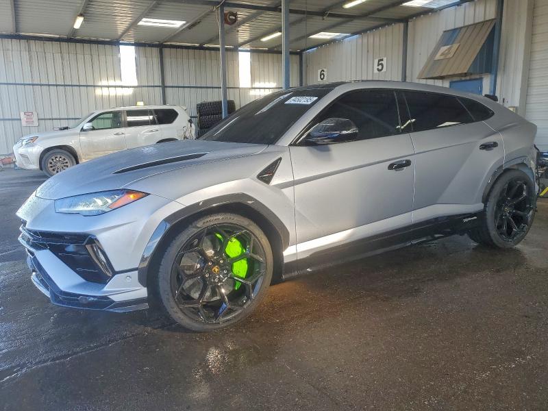 2024 LAMBORGHINI URUS PERFO