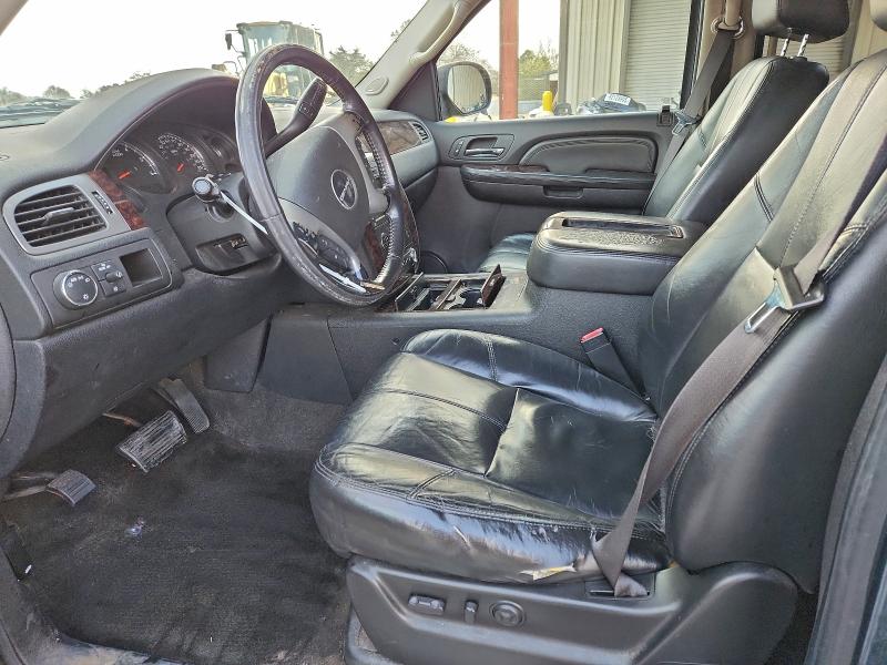 Photo 7 from auction – 2008 GMC YUKON DENA with VIN 1GKFK63878J199230