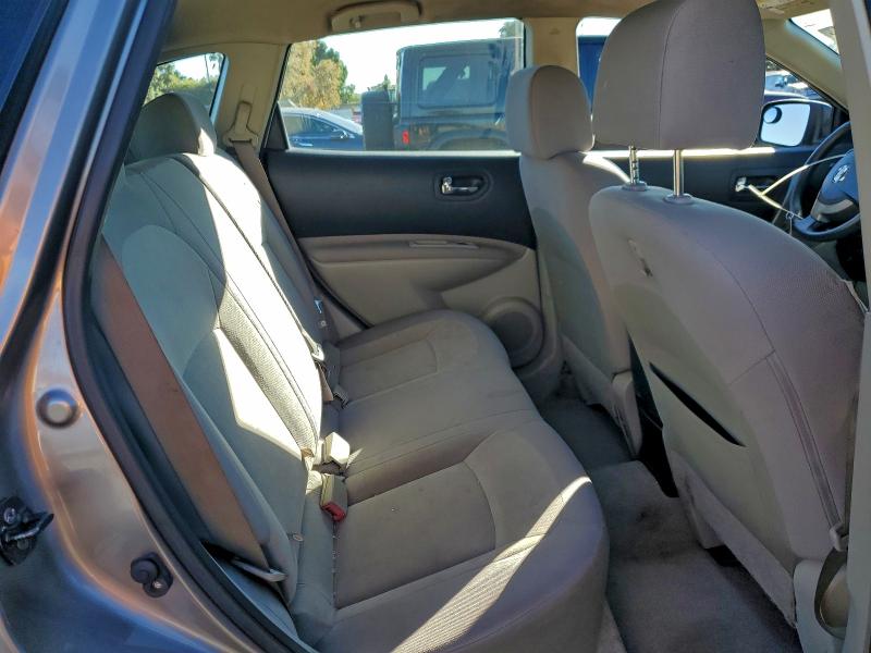 Photo 11 from auction – 2010 NISSAN ROGUE S with VIN JN8AS5MT8AW017115