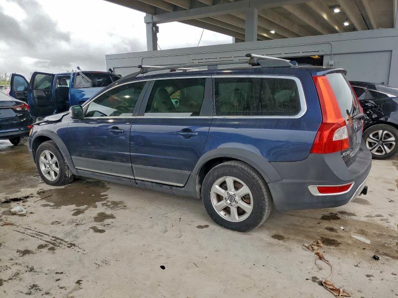 Photo 2 from auction – 2010 VOLVO XC70 3.2 with VIN YV4960BZ3A1074832