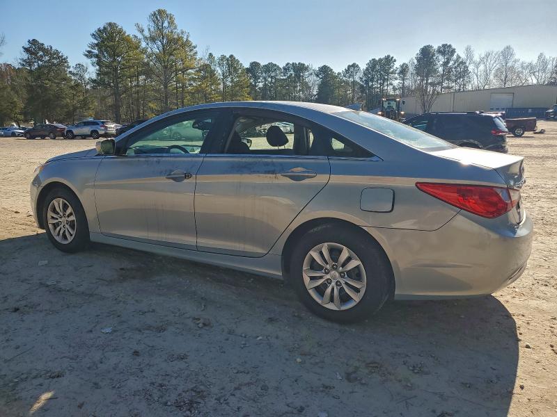 Photo 2 from auction – 2012 HYUNDAI SONATA GLS with VIN 5NPEB4AC8CH373388