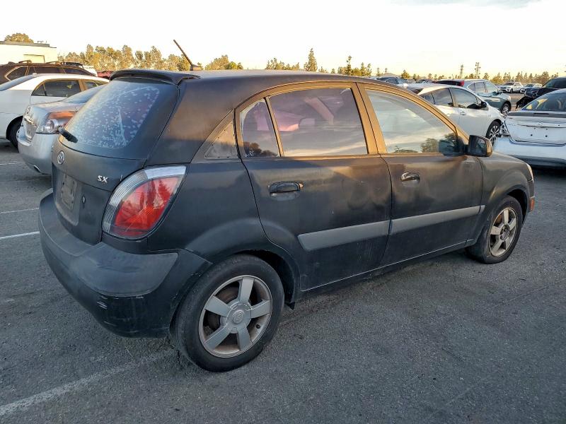 Photo 3 from auction – 2006 KIA RIO 5 with VIN KNADE163266170535