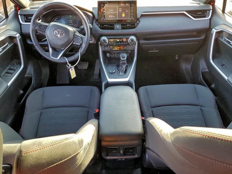 Photo 8 from auction – 2022 TOYOTA RAV4 PRIME with VIN JTMAB3FV2ND110731
