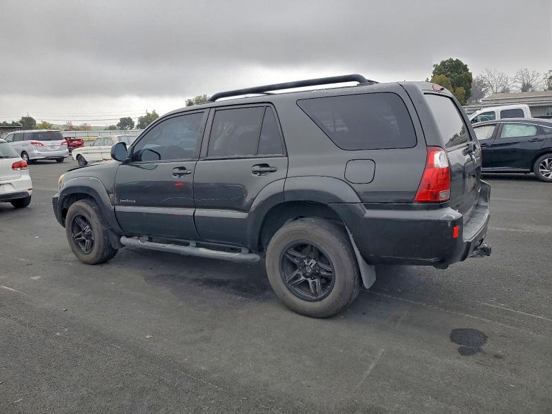 Photo 2 from auction – 2006 TOYOTA 4RUNNER SR with VIN JTEZU14R260075359