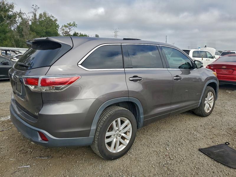 Photo 3 from auction – 2015 TOYOTA HIGHLANDER with VIN 5TDZARFHXFS013012