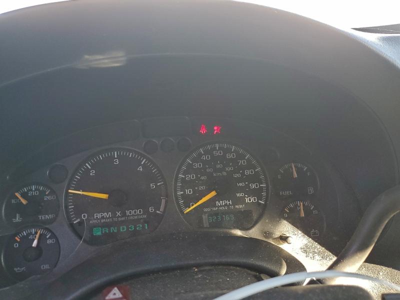 Photo 9 from auction – 2000 CHEVROLET BLAZER with VIN 1GNDT13W9Y2353617