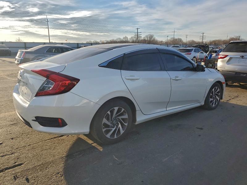 Photo 3 from auction – 2016 HONDA CIVIC EX with VIN 19XFC2F72GE236443