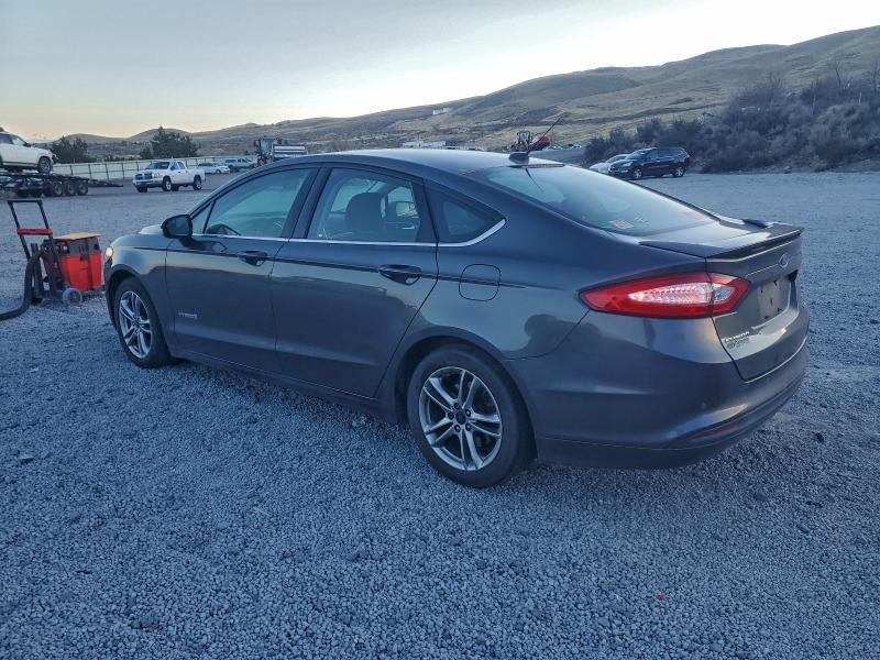 Photo 2 from auction – 2016 FORD FUSION SE with VIN 3FA6P0LU4GR341602