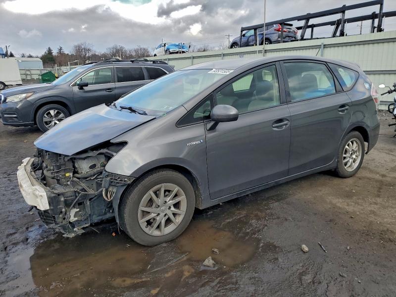 TOYOTA PRIUS V 2015 with VIN JTDZN3EU4FJ035830 - Photo from auction