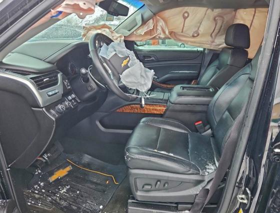 Photo 7 from auction – 2016 CHEVROLET SUBURBAN with VIN 1GNSKJKC7GR126367