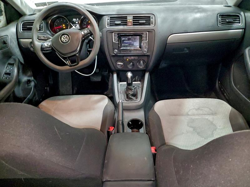 Photo 8 from auction – 2017 VOLKSWAGEN JETTA S with VIN 3VW2B7AJ4HM362518