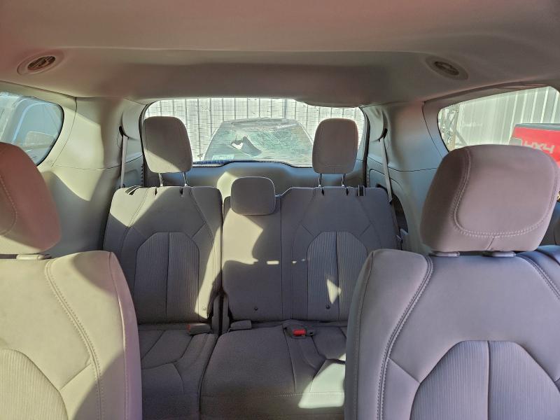 Photo 10 from auction – 2017 CHRYSLER PACIFICA L with VIN 2C4RC1CG3HR598177
