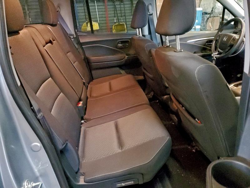 Фото 10 с аукциона – 2017 HONDA RIDGELINE с VIN 5FPYK2F43HB003272