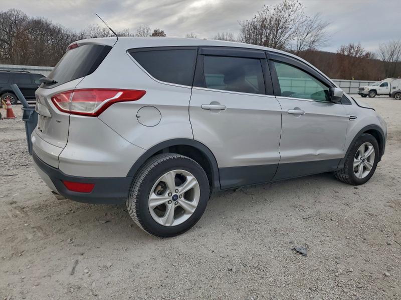 Photo 3 from auction – 2016 FORD ESCAPE SE with VIN 1FMCU0G70GUC44962